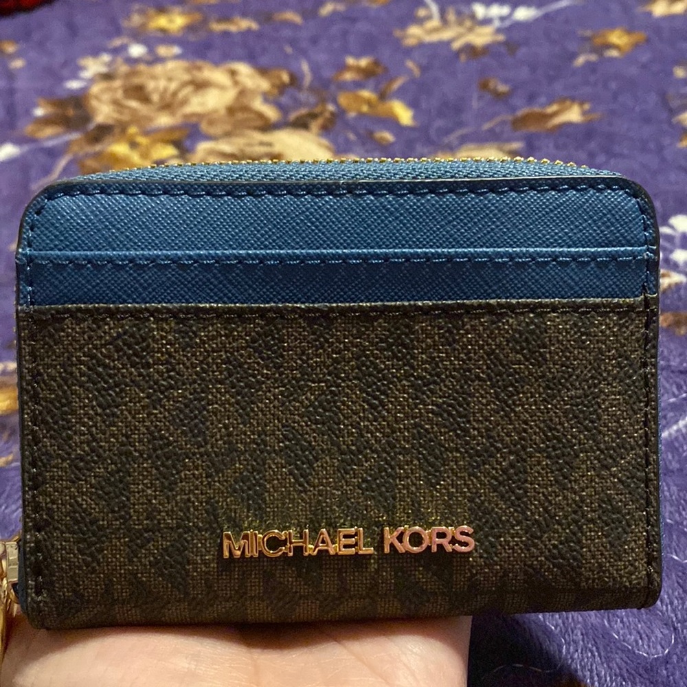 Michael Kors wallet